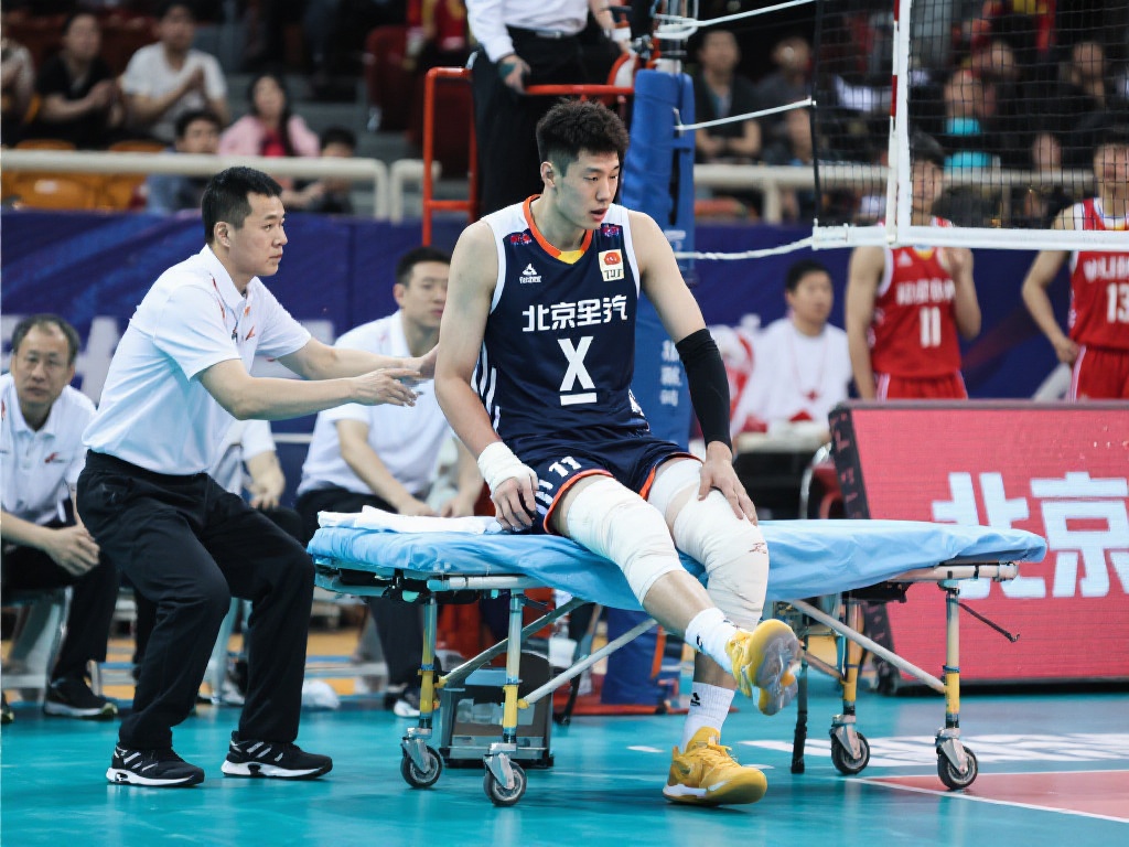 赛中始终占 赛中始终占